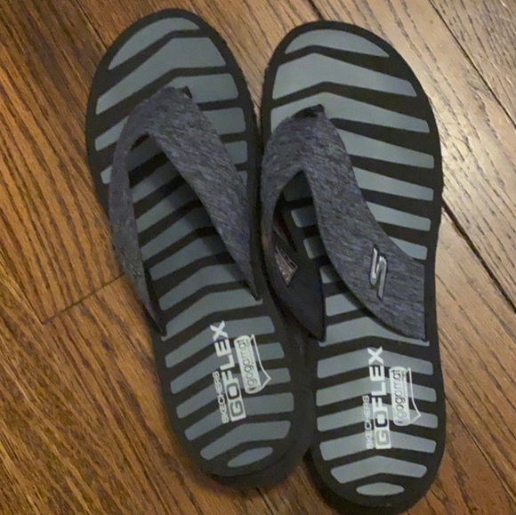 skechers flip flops go flex